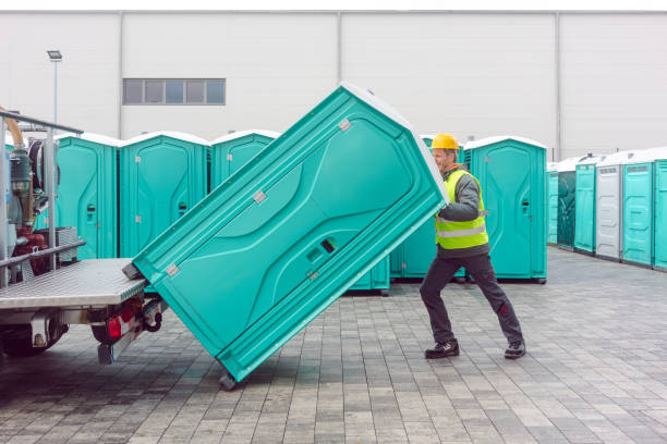 Best Porta potty delivery and setup  in Savannah, MO